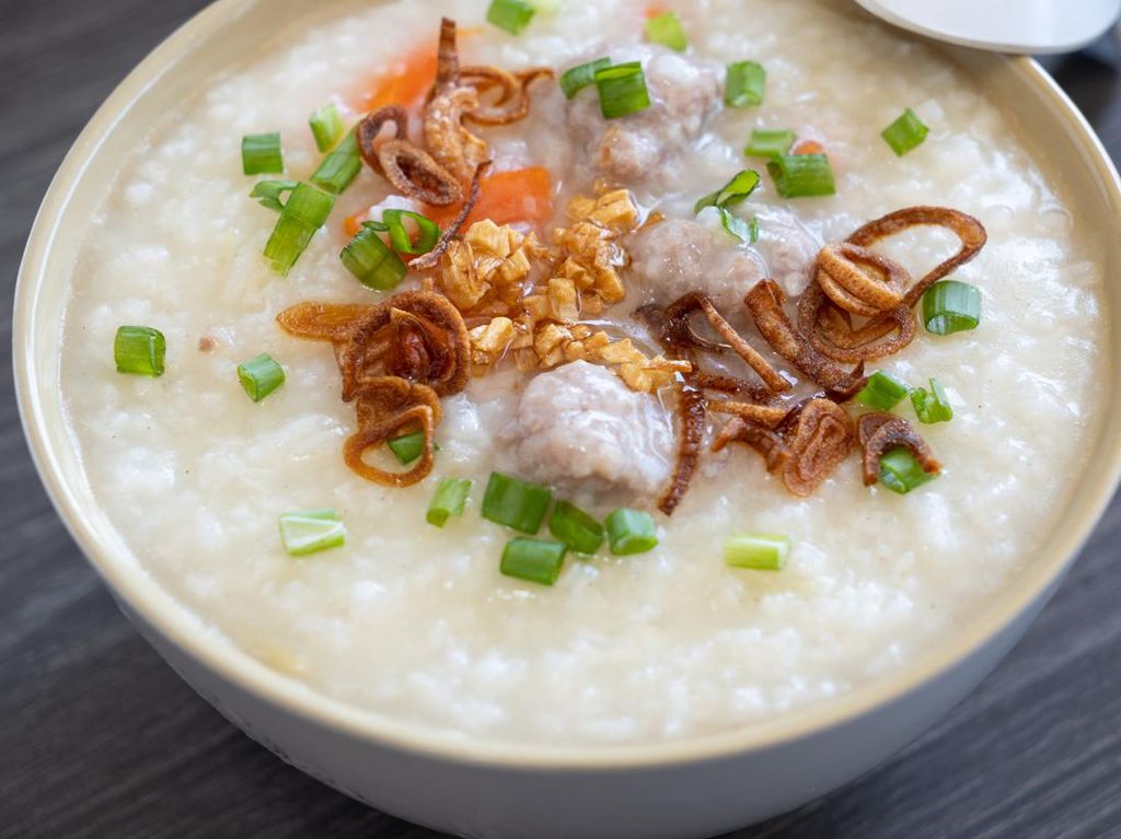 Resep Bubur Ayam dan Sayur: Pilihan Praktis untuk Sarapan Bergizi